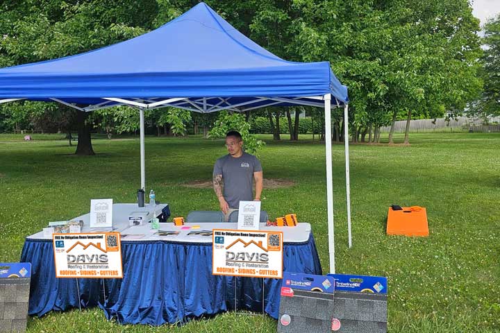 Volunteer stand